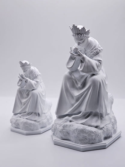 Estatuilla de Nuestra Señora de La Salette