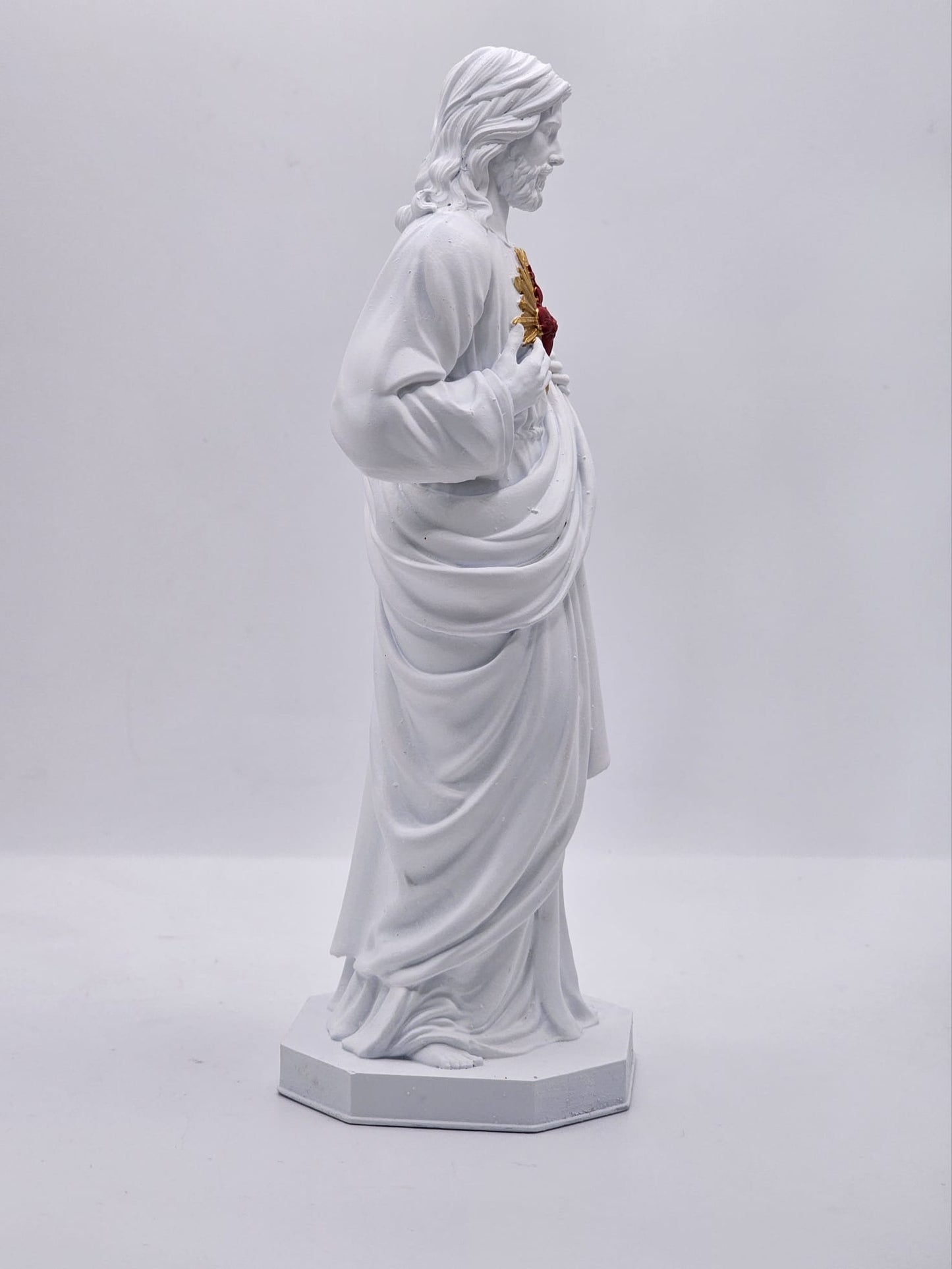 Estatuilla del Sagrado Corazón de Jesús
