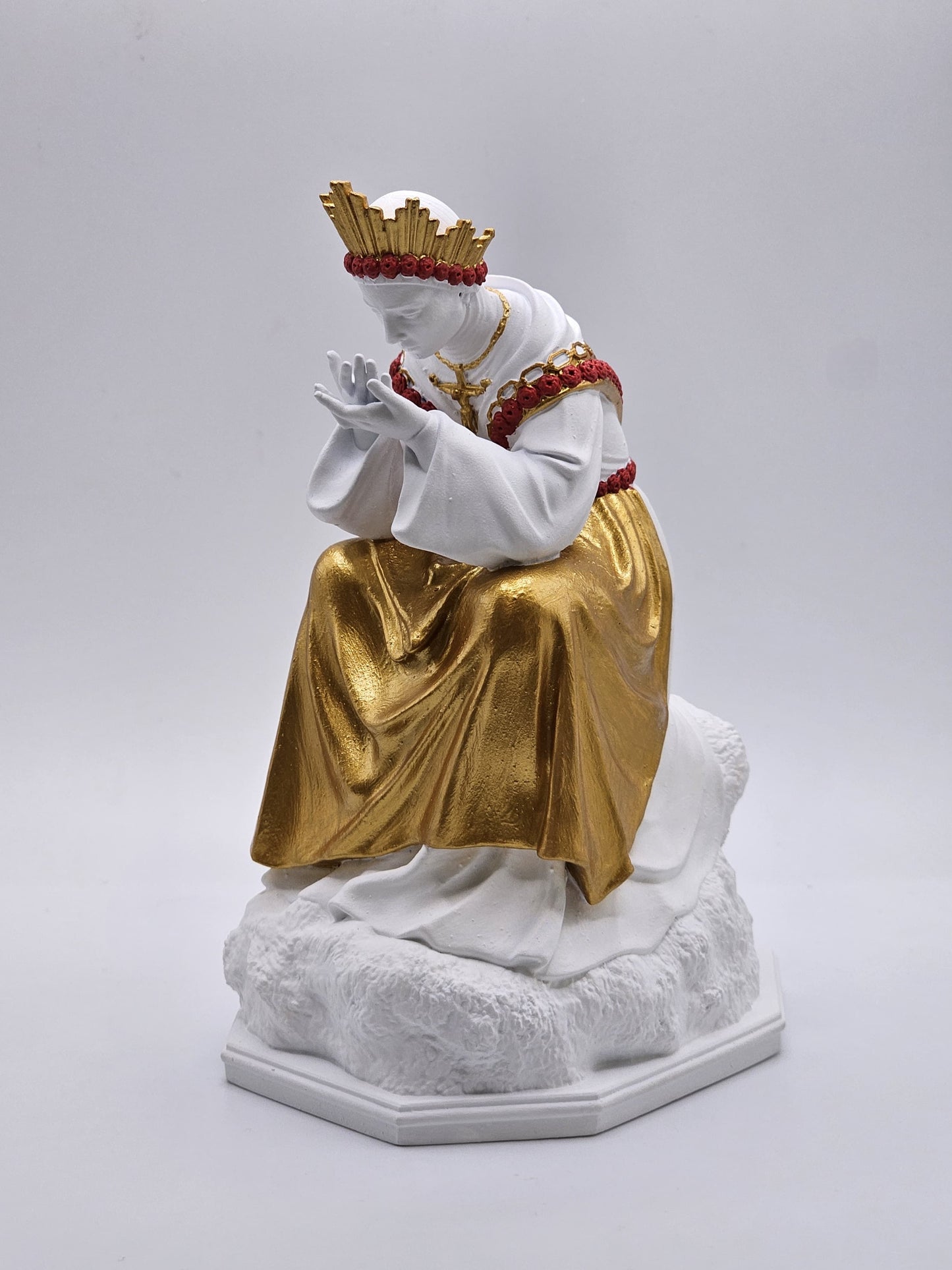 Estatuilla de Nuestra Señora de La Salette